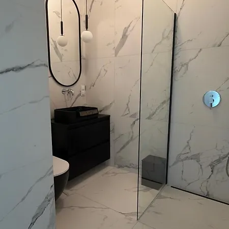 Apartment Hanza Tower, Less Is 15th Basen Sauna *