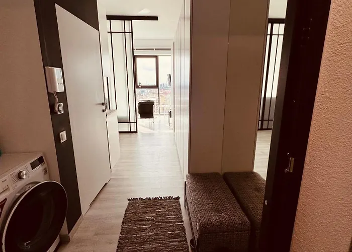 Διαμέρισμα Hanza Tower, Less Is 15th Basen Sauna Στσέτσιν