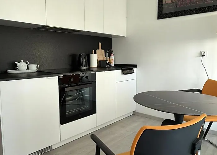 Διαμέρισμα Hanza Tower, Less Is 15th Basen Sauna Στσέτσιν